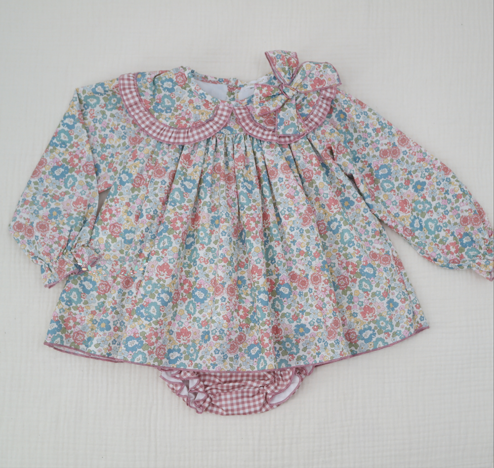 Jesusito Flores Alana Valentina